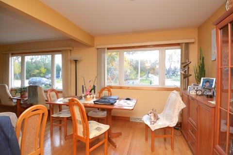 1906 Riverview Ave, Des Plaines, IL 60018 photo 4