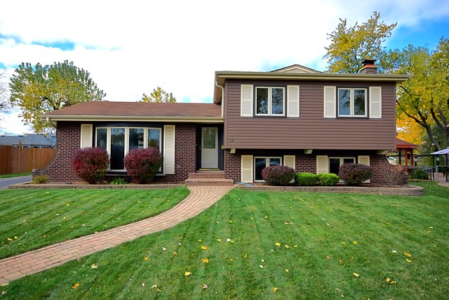 526 N Monarch Ln, Addison, IL 60101 photo 1
