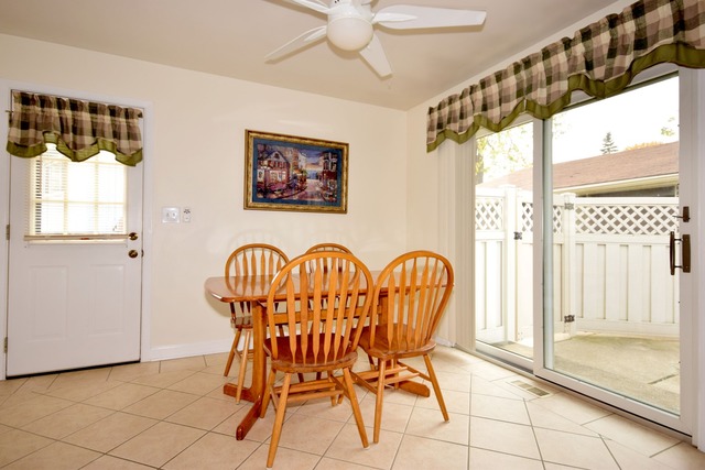 526 N Monarch Ln, Addison, IL 60101 photo 7