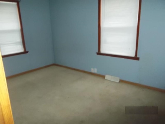 219 E Hillcrest Dr, Byron, IL 61010 photo 5