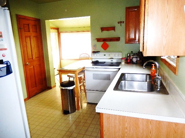 822 E Maple St, Lombard, IL 60148 photo 5