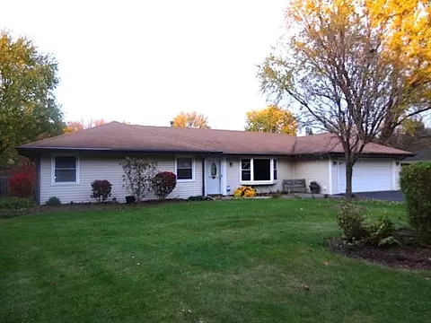 23334 W Leach Dr, Plainfield, IL 60586 photo 2