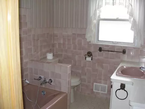 1225 10th St, Peru, IL 61354 photo 6