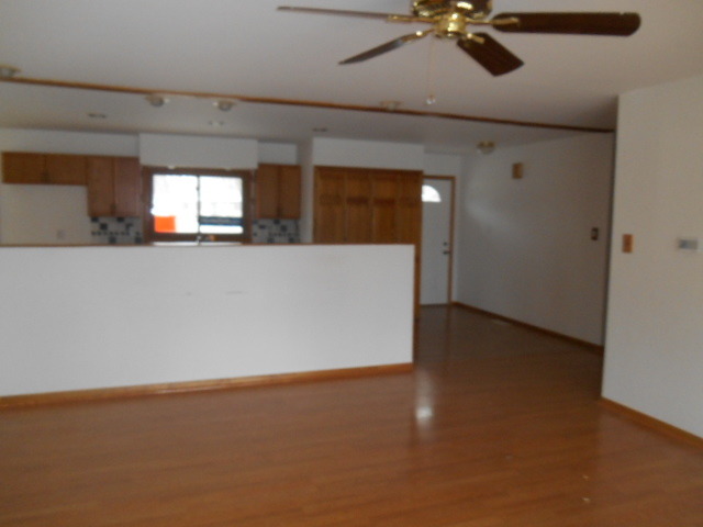 440 Westview St, Hoffman Estates, IL 60169 photo 10