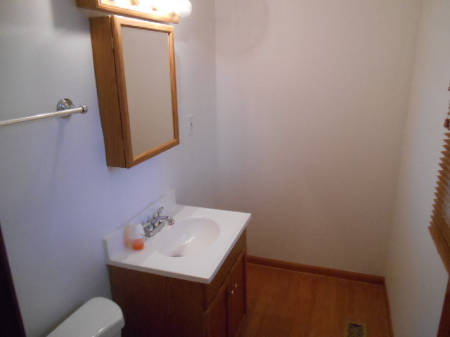 440 Westview St, Hoffman Estates, IL 60169 photo 4