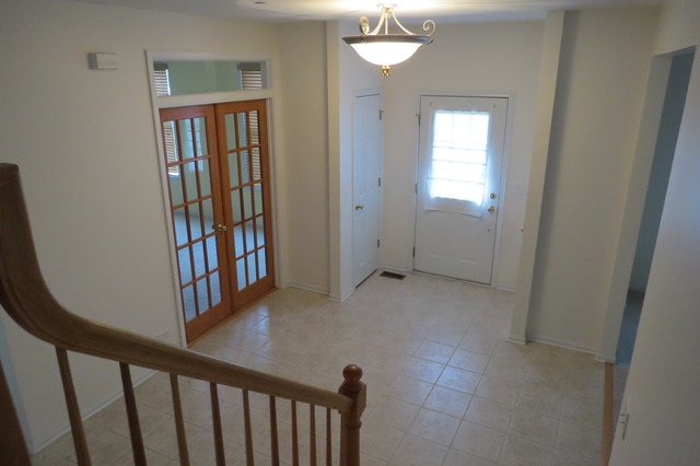 1271 Bison Ln, Hoffman Estates, IL 60192 photo 1