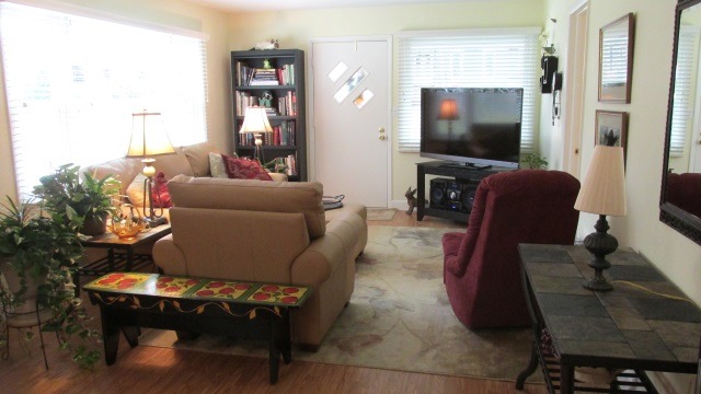325 E Lafayette St, Ottawa, IL 61350 photo 1