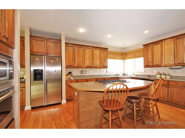 2254 Thistle Rd, Glenview, IL 60026 photo 4