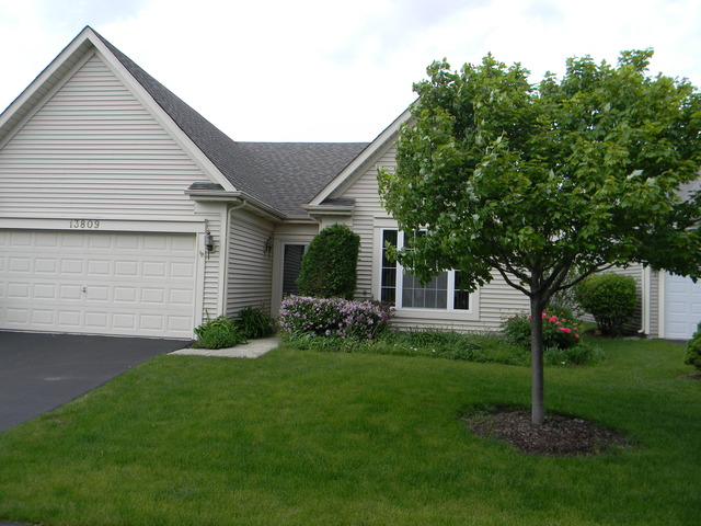 13809 S Hickory Ln, Plainfield, IL 60544 photo 1