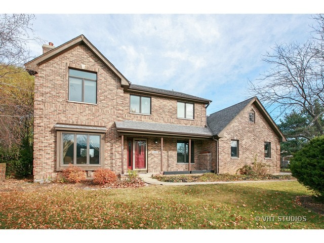 2406 Fox Bluff Ln, Spring Grove, IL 60081 photo 1