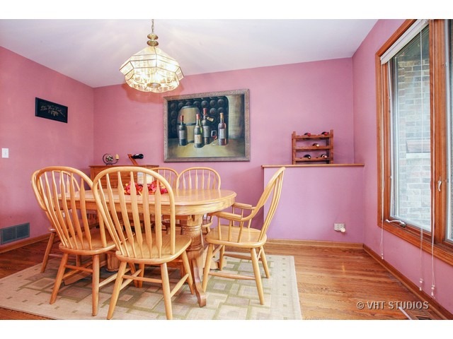 2406 Fox Bluff Ln, Spring Grove, IL 60081 photo 5