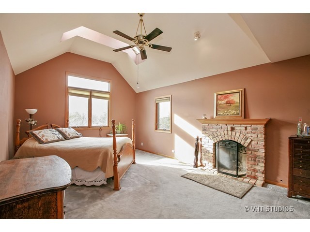 2406 Fox Bluff Ln, Spring Grove, IL 60081 photo 6