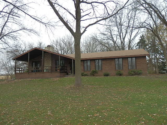 2074 S Sandbar Rd, Kankakee, IL 60901 photo 1