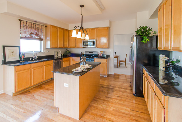 5190 Shotkoski Dr, Hoffman Estates, IL 60192 photo 8
