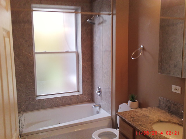 1420 E 73rd St #2e, Chicago, IL 60619 photo 7