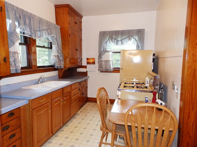 842 Augusta Ave, Elgin, IL 60120 photo 9