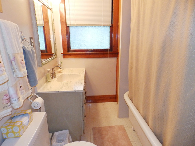 842 Augusta Ave, Elgin, IL 60120 photo 12