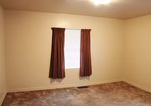 953 N Kennedy Dr, Kankakee, IL 60901 photo 10