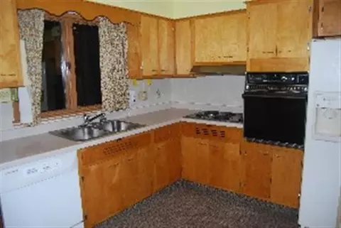 1213 Eustace Dr, Dixon, IL 61021 photo 3