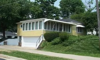 508 N Cherry St, Morrison, IL 61270 photo 2