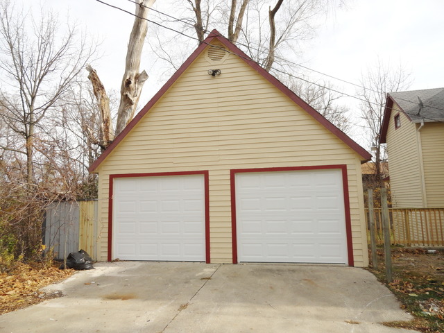 513 Bird St, Elgin, IL 60123 photo 1