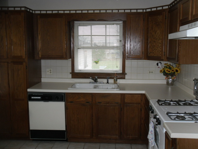 3091 Patton Dr, Des Plaines, IL 60018 photo 3