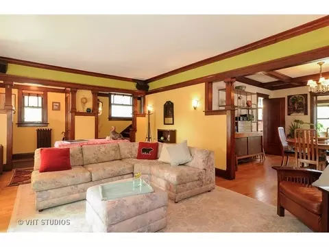 1530 W Juneway Ter, Chicago, IL 60626 photo 4
