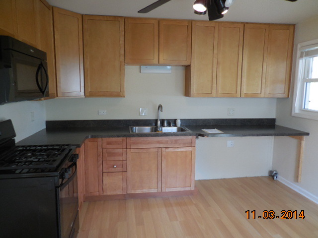 2106 Eastman St, Rolling Meadows, IL 60008 photo 4