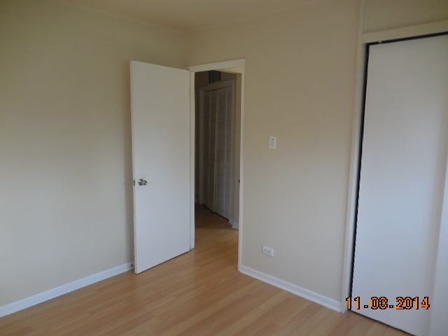 2106 Eastman St, Rolling Meadows, IL 60008 photo 8