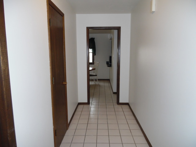 51 E Highland Dr, Bristol, IL 60512 photo 3