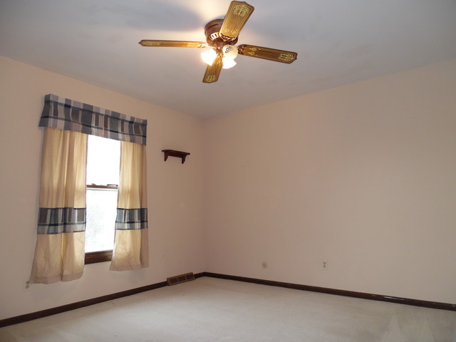 51 E Highland Dr, Bristol, IL 60512 photo 15