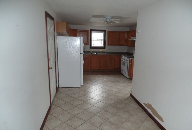 418 E Jackson St, Joliet, IL 60432 photo 14