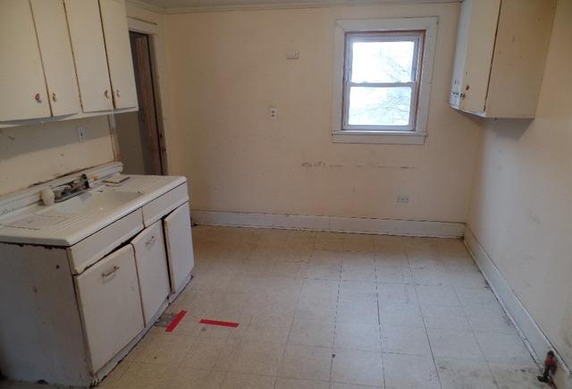 418 E Jackson St, Joliet, IL 60432 photo 16