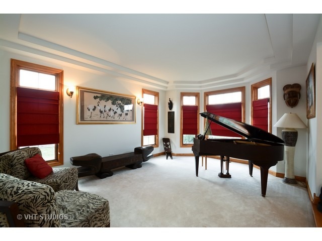 1401 Selkirk St, Flossmoor, IL 60422 photo 2