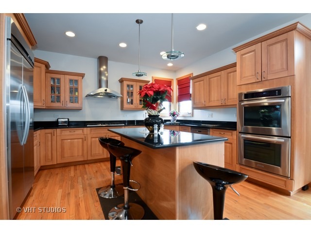 1401 Selkirk St, Flossmoor, IL 60422 photo 3