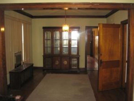 136 E 120th St, Chicago, IL 60628 photo 2