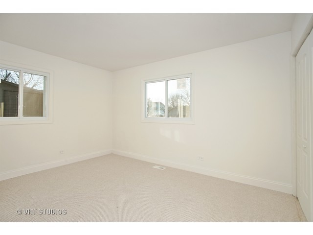 400 Northview Ln, Hoffman Estates, IL 60169 photo 7