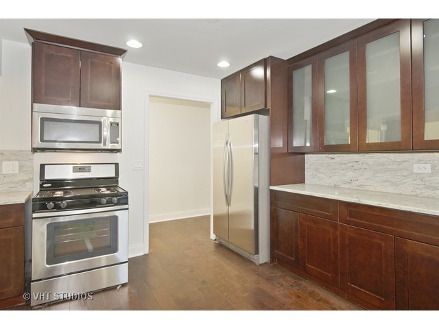 400 Northview Ln, Hoffman Estates, IL 60169 photo 3