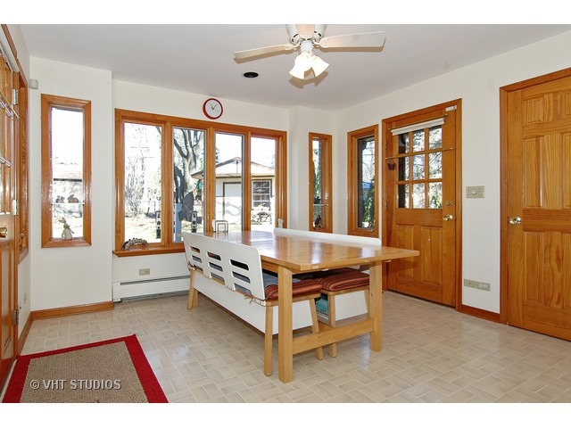 972 Hillcrest Rd, Elgin, IL 60123 photo 5