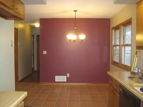 1325 Walnut St, Peru, IL 61354 photo 3