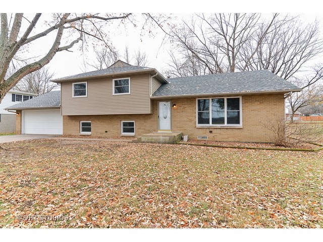 936 N Main Ave, Kankakee, IL 60901 photo 1