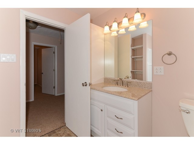 936 N Main Ave, Kankakee, IL 60901 photo 9