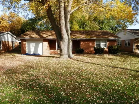 161 N Bates Ave, Kankakee, IL 60901 photo 1