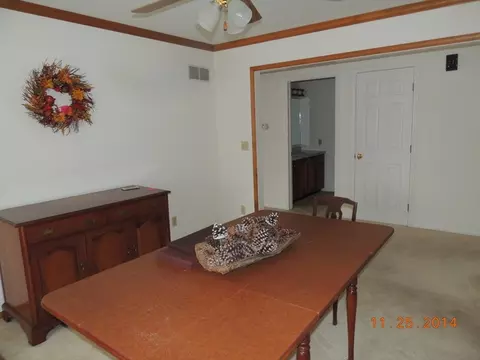 2812 Debo Dr, Peru, IL 61354 photo 8