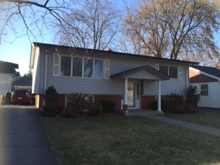 18534 Oak Ave, Lansing, IL 60438 photo 1