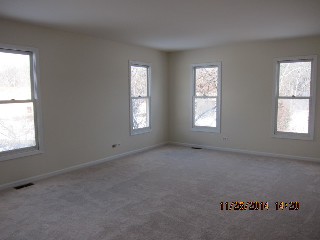 6101 White Oak Dr, Mchenry, IL 60050 photo 8