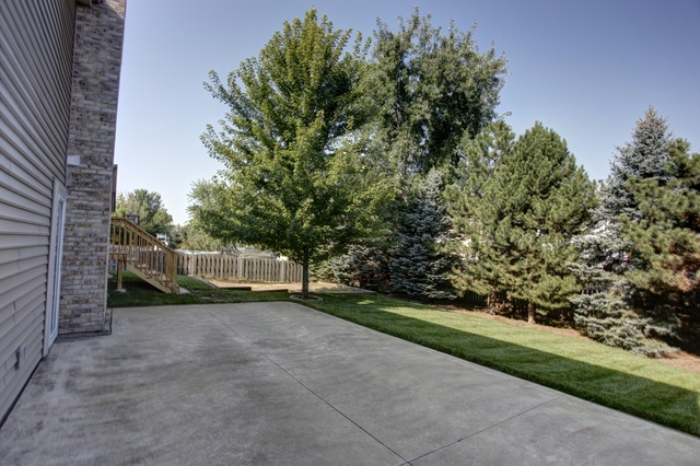 4225 Larkspur Ln, Lake In The Hills, IL 60156 photo 17