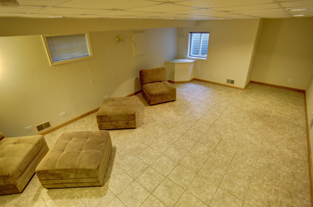 4225 Larkspur Ln, Lake In The Hills, IL 60156 photo 16