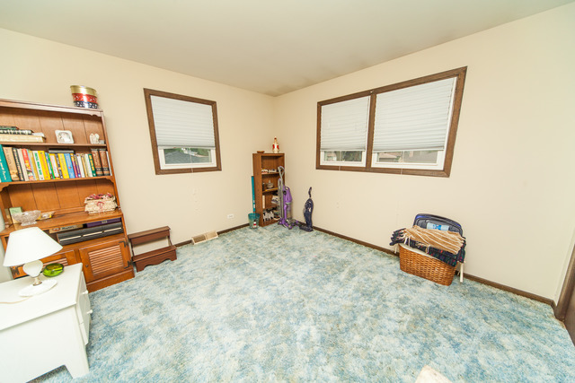 971 Dearborn Cir, Carol Stream, IL 60188 photo 13