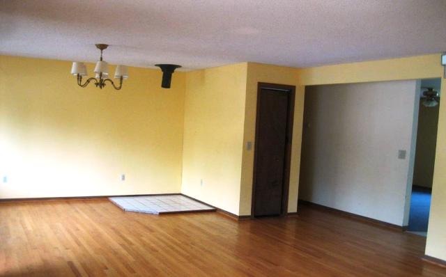 26115 W Rollins Rd, Ingleside, IL 60041 photo 2